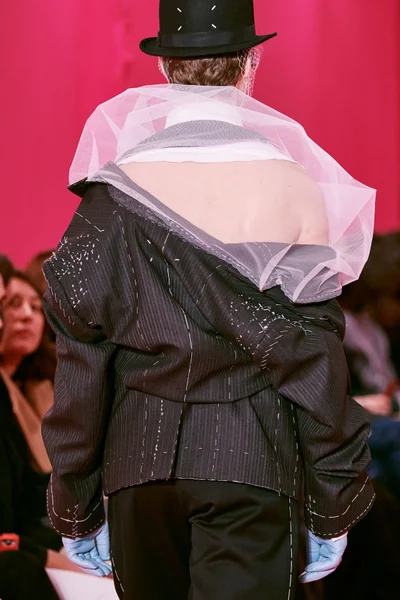 Look 196
